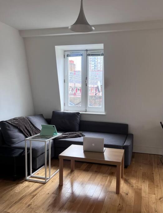 Central , Bright And Modern Flat Up To 4 People ลอนดอน ภายนอก รูปภาพ